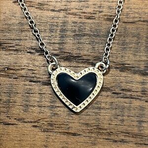 Elegant black and gold Heart Necklace adjustableable length boutique new gift